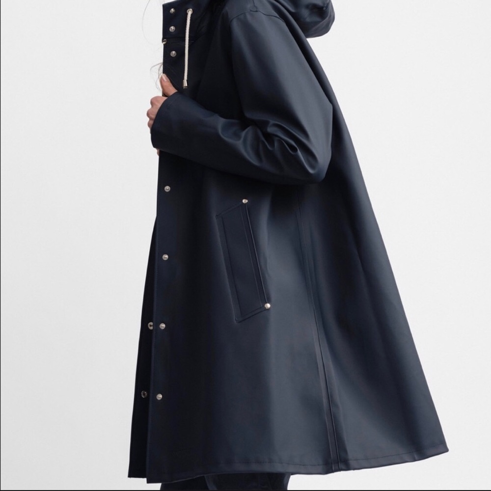 FLASH SALE!🚨 NWT Stutterheim Mosebacke Navy x Madewell Hooded Anorak Raincoat S
